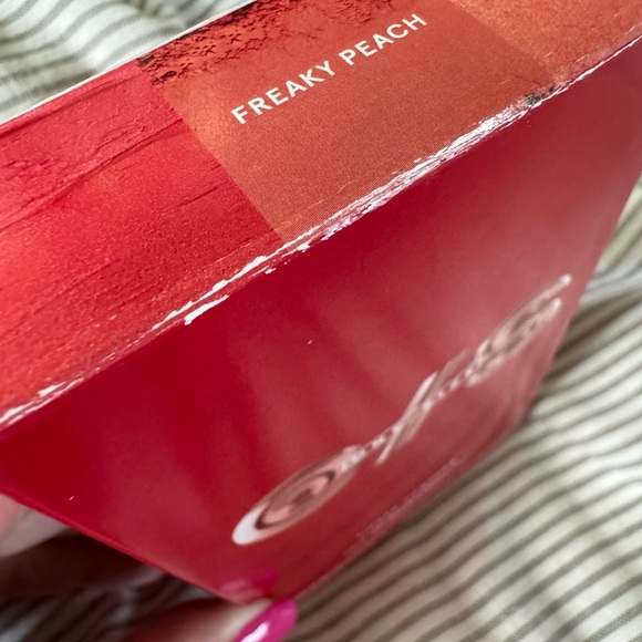 One Size CHEEK CLAPPER 3D BLUSH TRIO PALETTE - Picture 2 of 3